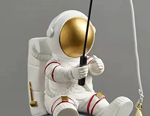 Astronaunt Series White Resin Figurine Fishing for Stars for Home Decoration Desk Art Ornaments Universe Lovers Gifts Souvenir
