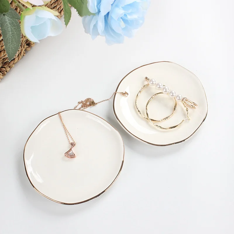 Custom Letter Gold Rim Round Shape Ceramic Jewelry Tray Trinket Dish For Ring And Necklaces