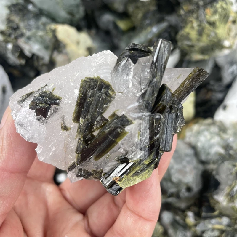 Wholesale crystal mineral natural rough green tourmaline and quartz specimen for sale