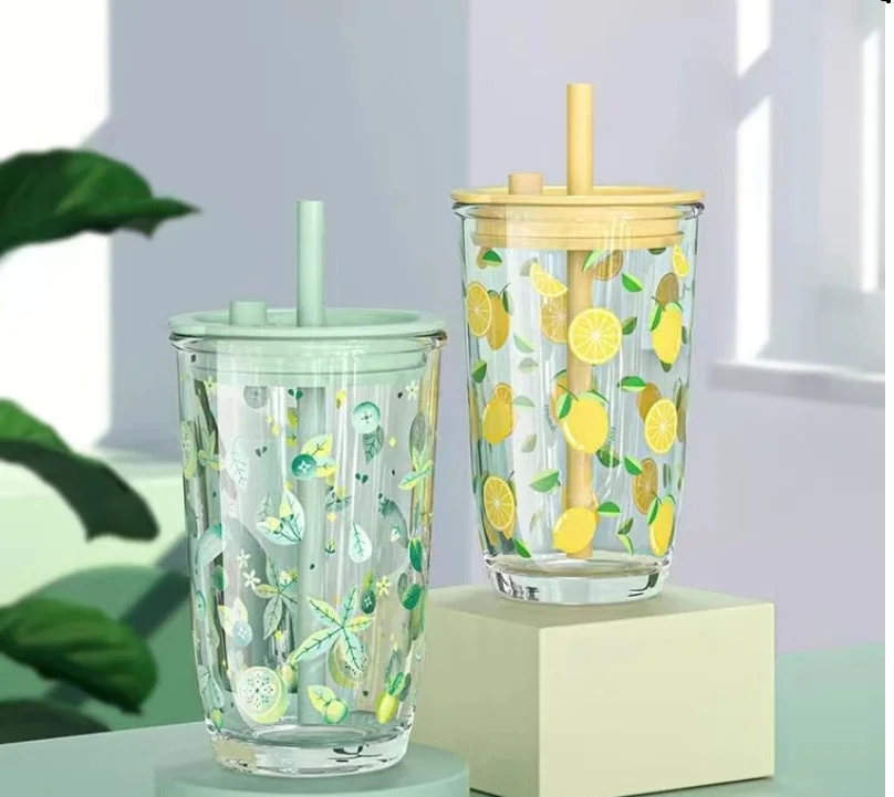 Glassware Hot sale Automatic rotating coffee cup creative straw cup V shape glasses cup with straw
