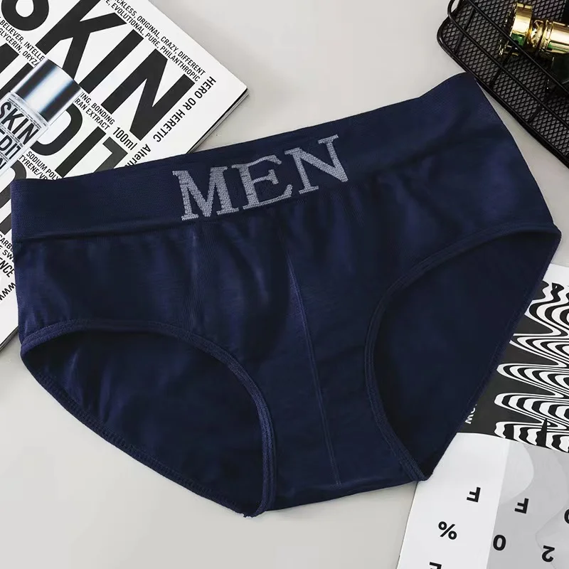 Hot Selling MEN logo wholesale Seamless sexy underwear for men style  briefs