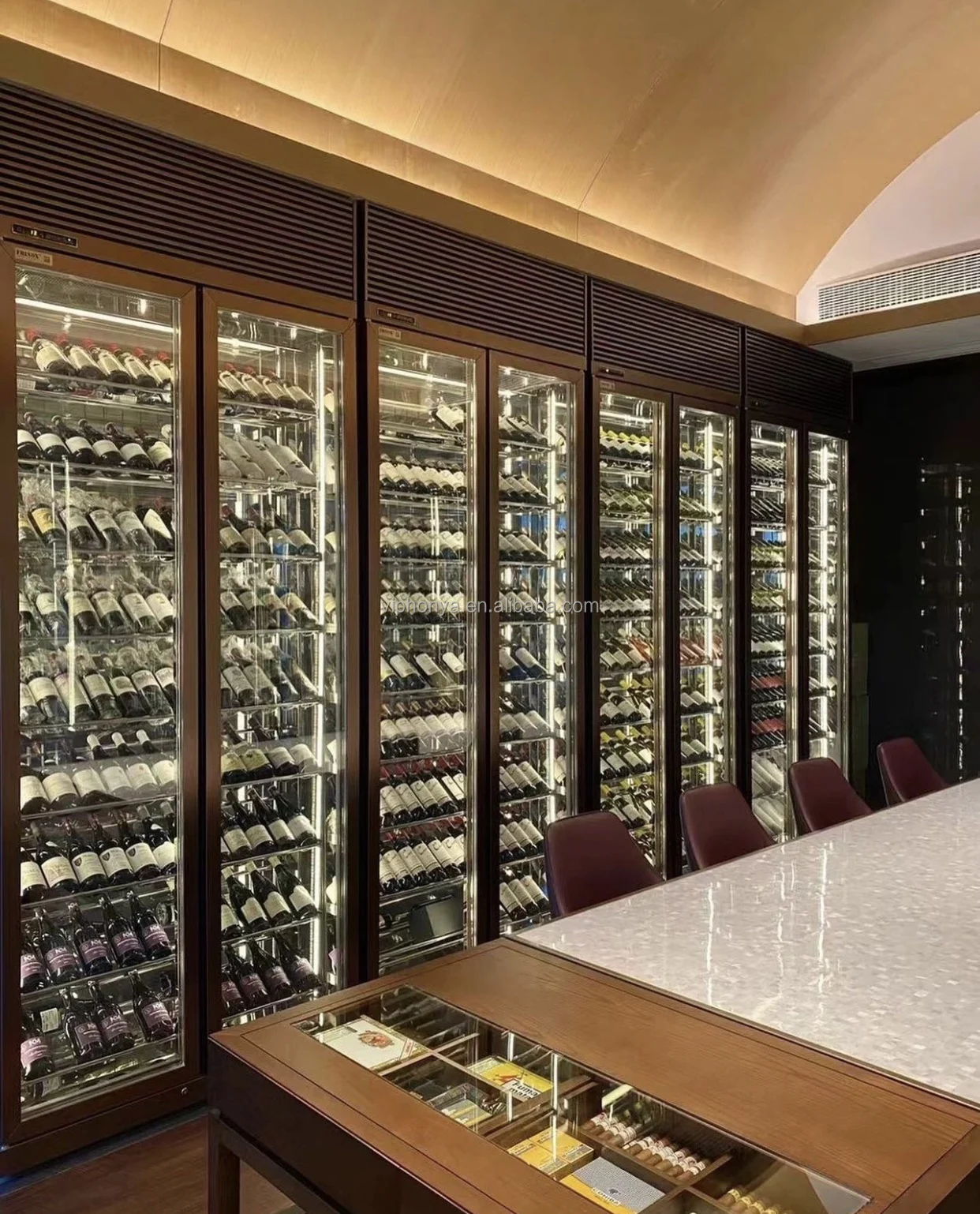 Durable Modern Red Wine Cabinet Wall Mounted Bar Metal Wine Display Shelf Rack Wine Bottle Holder Rack