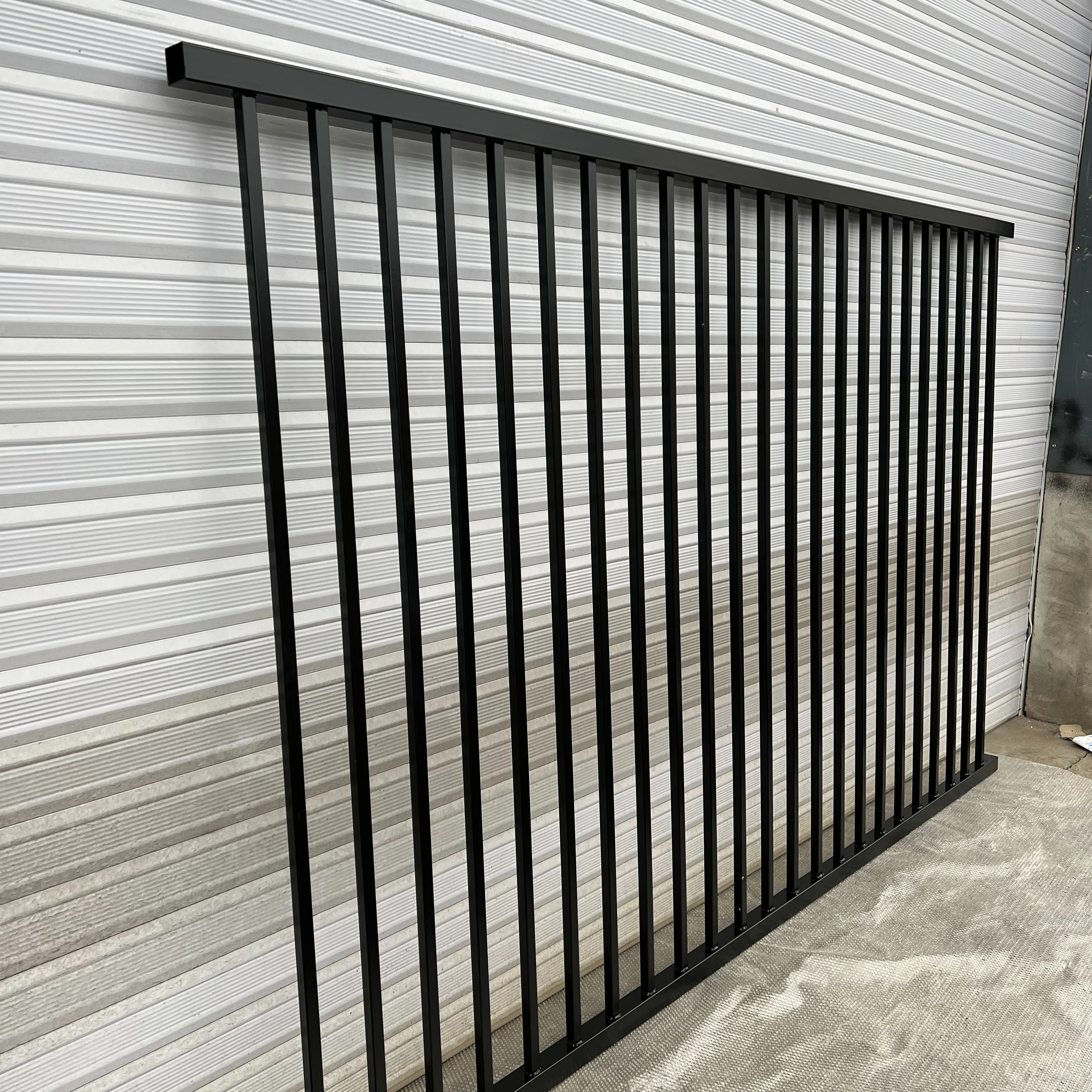 Custom Outdoor 2 Rails Metal Fencing Steel Square Tube Flat Top Fence Designs Galvanized Steel Fence with Post