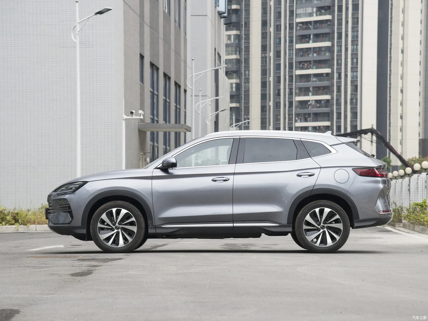 Byd 2024 Song Plus Honor Dm-I 110km Electric SUV with Byd Technology