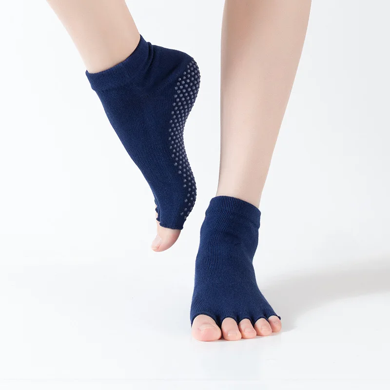 2023 Hot Selling M Fingers Cute 5 Toe Yoga Socks Wholesale