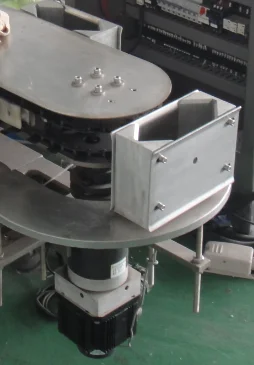 mica powder vacuum filling and sealing machine