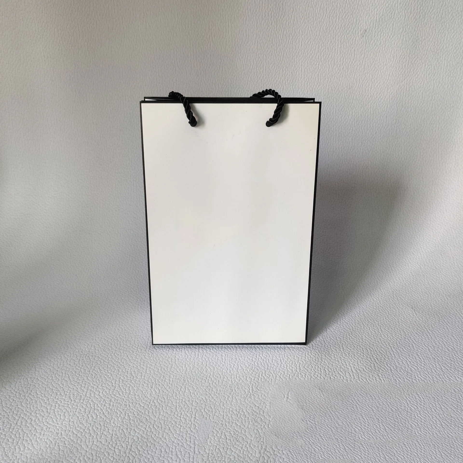 Kingwin Chinese Factory Oem Production Customized Paper Bags Online