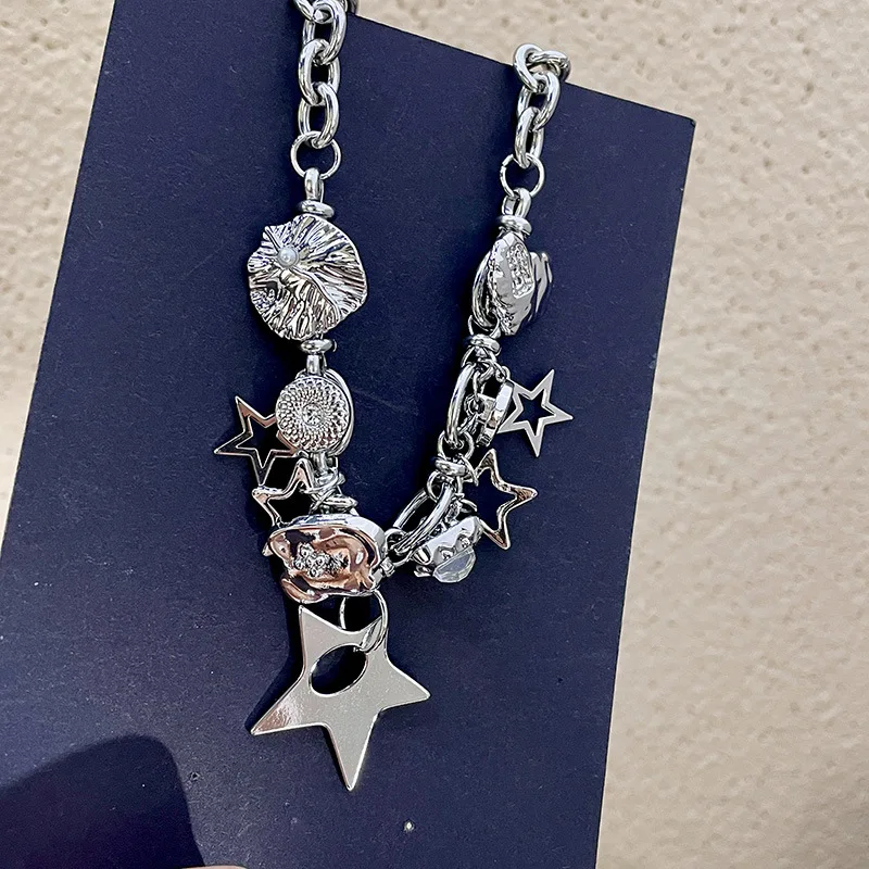 Niche jewelry heavy industry star necklace choker five-pointed star European and American clavicle chain trend necklace female