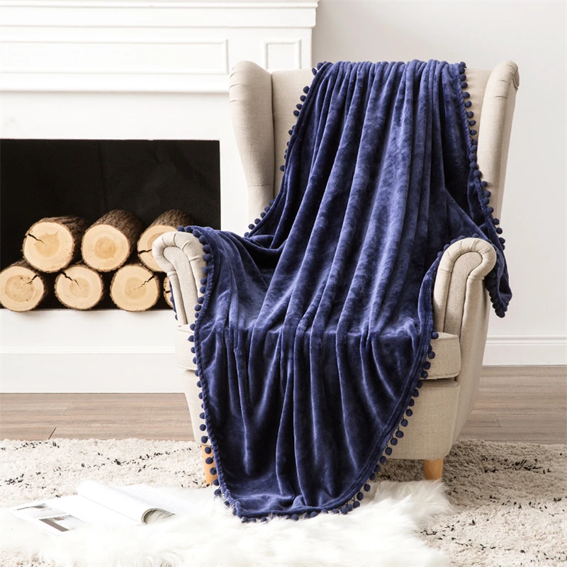 Mulan 100% Polyester Custom Solid Flannel Blanket 280GSM Fabric Textile Blanket With Pompom