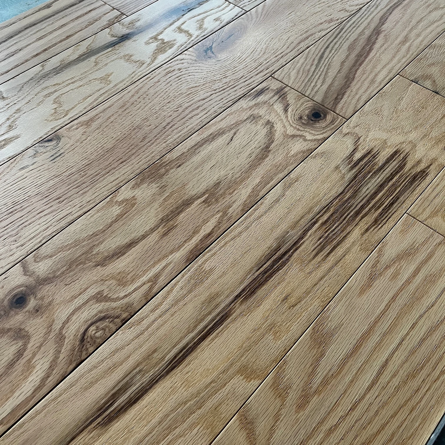 In stock! Rustic grade 127MM width red oak engineered flooring