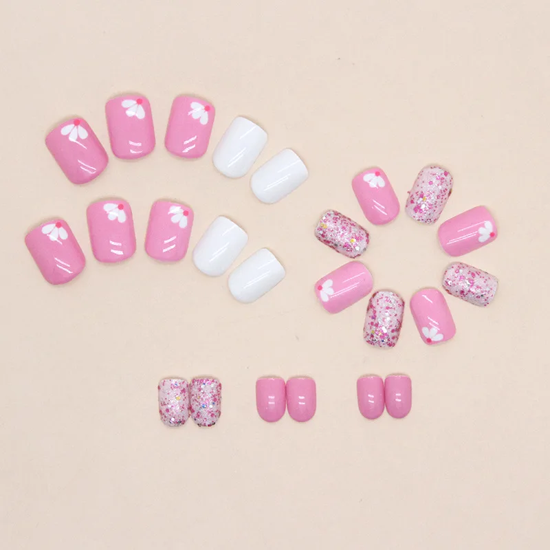 24pcs Pink White Flowers Cute Explosive Short Square False Nails Stick On Nails Press on Nails