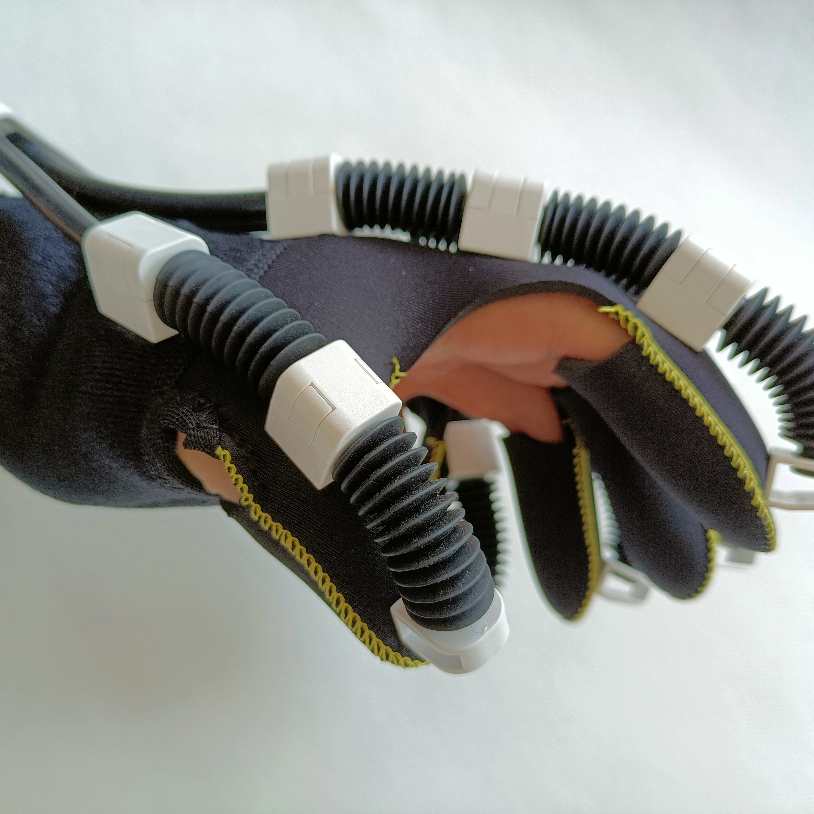 2021 Fingers Rehabilitation Gloves Anti-Spasticity Splint Functional Hand Bandage Finger Corrector Health Care Fixed Hand Gloves