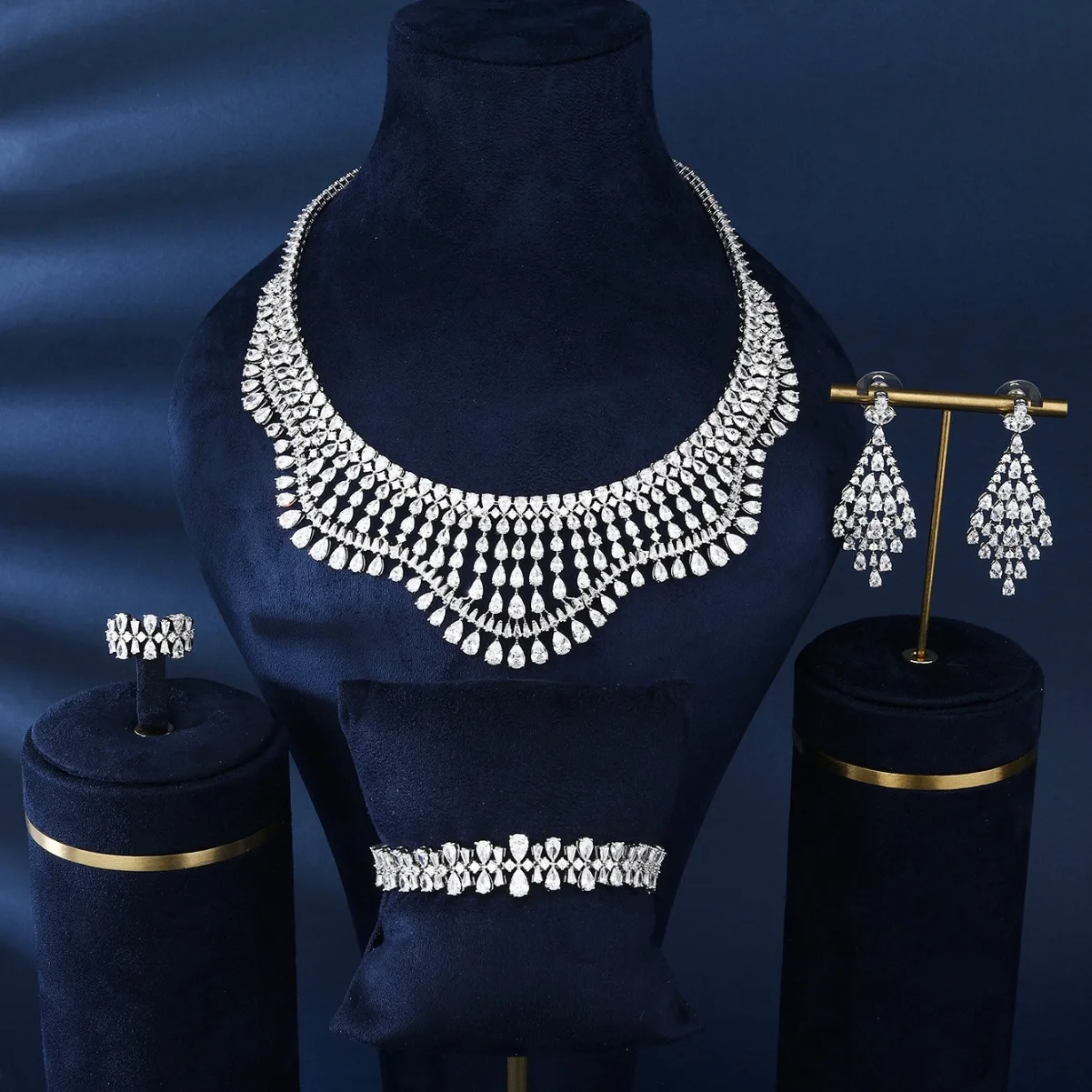 Изысканные Ювелирные наборы 18k позолоченные креативные дизайнерские ювелирные Дубай изделия милые для женщин