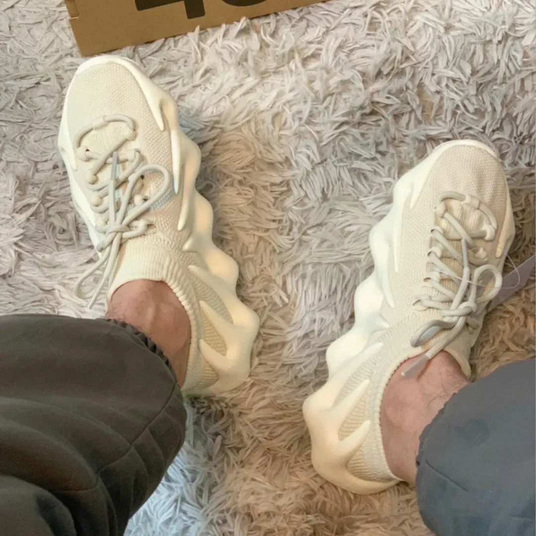 
2021 New design shoes yeezy 450 cloud white Bieber breathable sandal fashion sneakers 