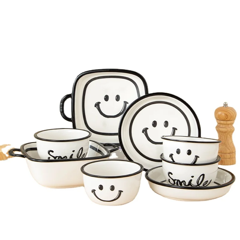 Ceramic bowls, fresh and stylish Japanese tableware with high aesthetic value