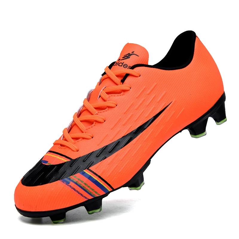 2022 Wholesale White And Black Pu Upper Soccer Football Shoes Low Cut Tpu Sole Soccer Boot High Quality Made In Jinjiang China