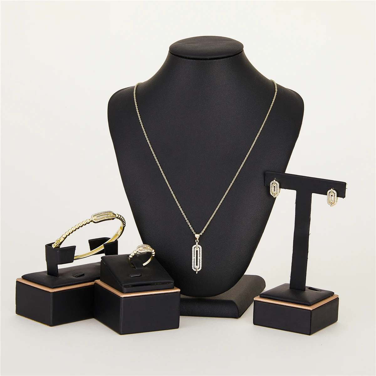 March 2022 Fashion Jewelry Set Bracelet Ring Earring Necklace Wedding Party Jewelry Exquisite Moroccan National Style