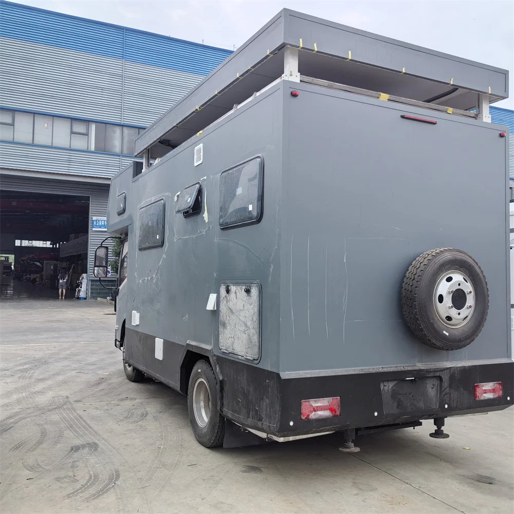 China Factory Direct high quality   4x2 Luxury Mobile Touring Car for sale