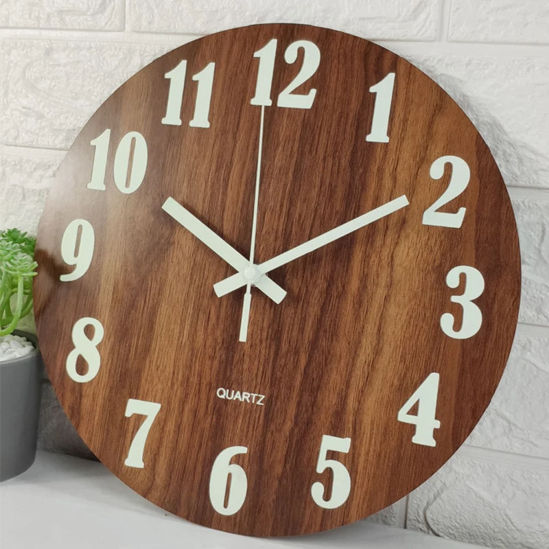 Vintage Minimalist Quartz Analog Clock Large 10 12 14 Inch Home Decorative Retro Round Luminous Wooden Wall Clock