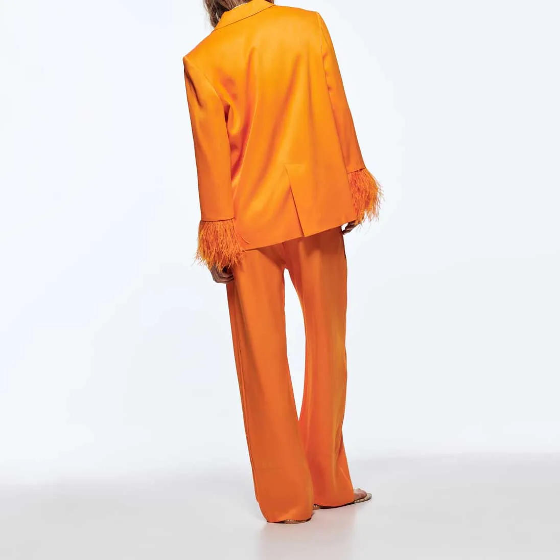 custom winter clothing women Satin effect  Long sleeves with removable tonal feathers blazers ladies women