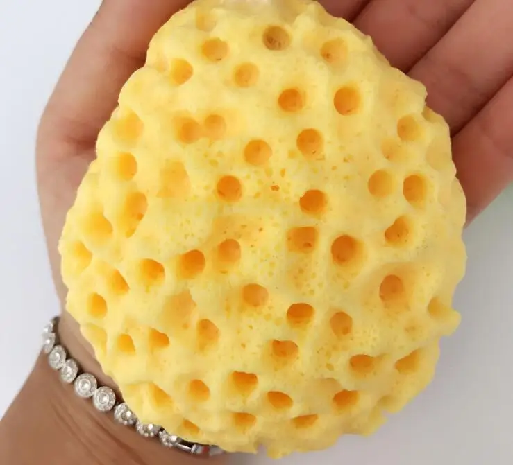 
Three colors High density daily luxuries baby bath sponge balls in natural cute 