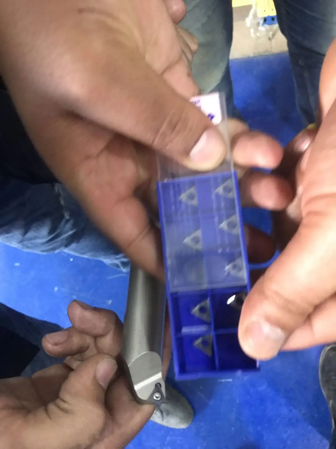 Цилиндрическая хонинговая машина 3MB9817 для хонирования однолинейных цилиндров двигателя