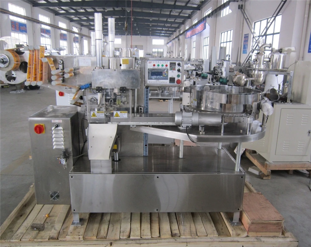 Professional Ball lollipop Twist packing machine with CE certificate