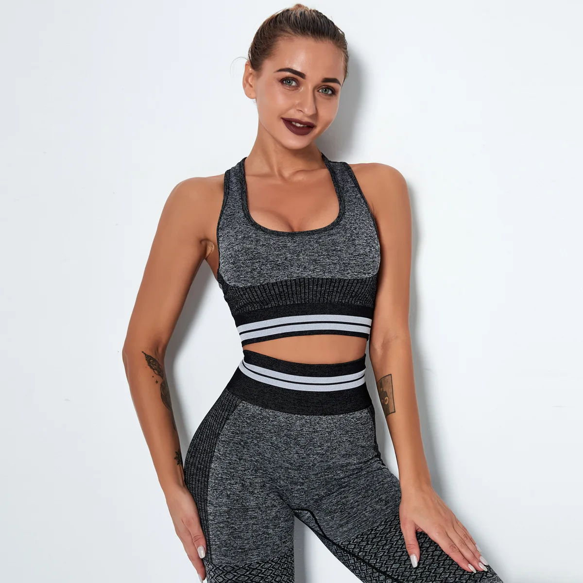 
Fitness Yoga Wear2PCS Ribbed Seamless Yoga Gym Set Women &Yoga Suits 