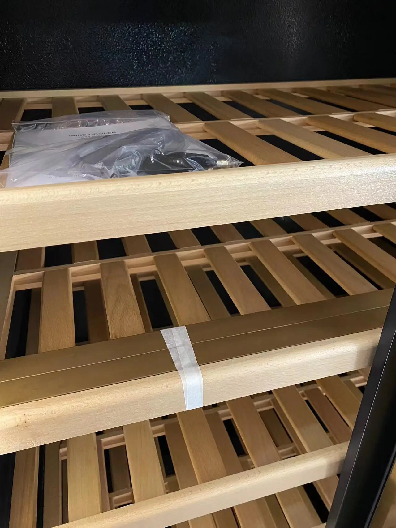 Top quality Commercial Display Wine Fridge Refrigerator Freezer/Wine Cooler/Wine Cellar