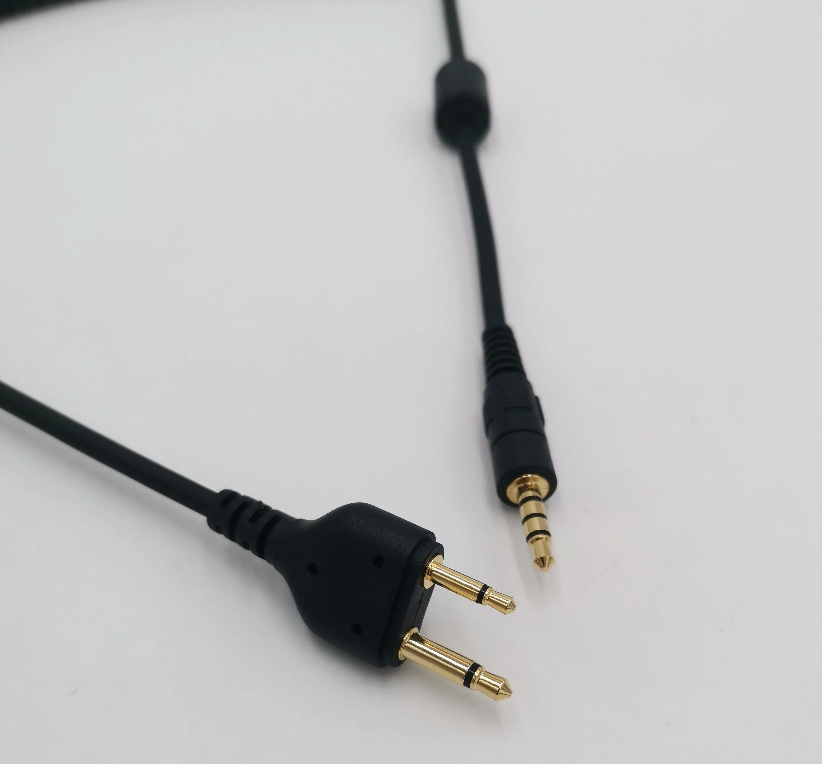 Yaesu FT-65R and other models are suitable for helical spring wire cable