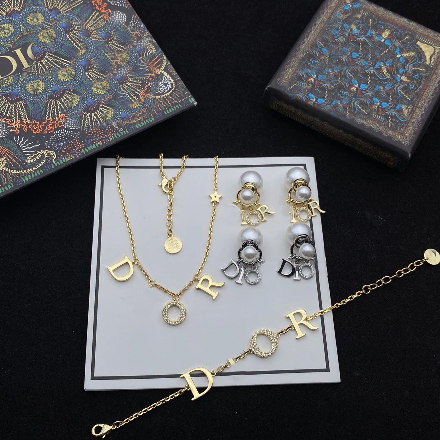 Модный Классический Шарм 18 карат позолоченная буква Циркон 925 стерлингового серебра ожерелье серьги браслет комплект ювелирных изделий для женщин