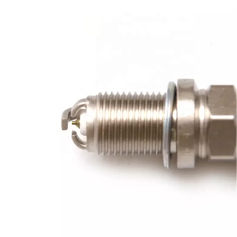 OEM 90919-01230 Hot Selling Auto Parts Spark Plug Car Spark Plug For Toyota