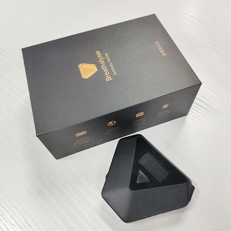 High accuracy keychain FCC CE alcohol tester breathalyzer buy breathalyzer support OEM/ODM color/logo/package Mr b 2