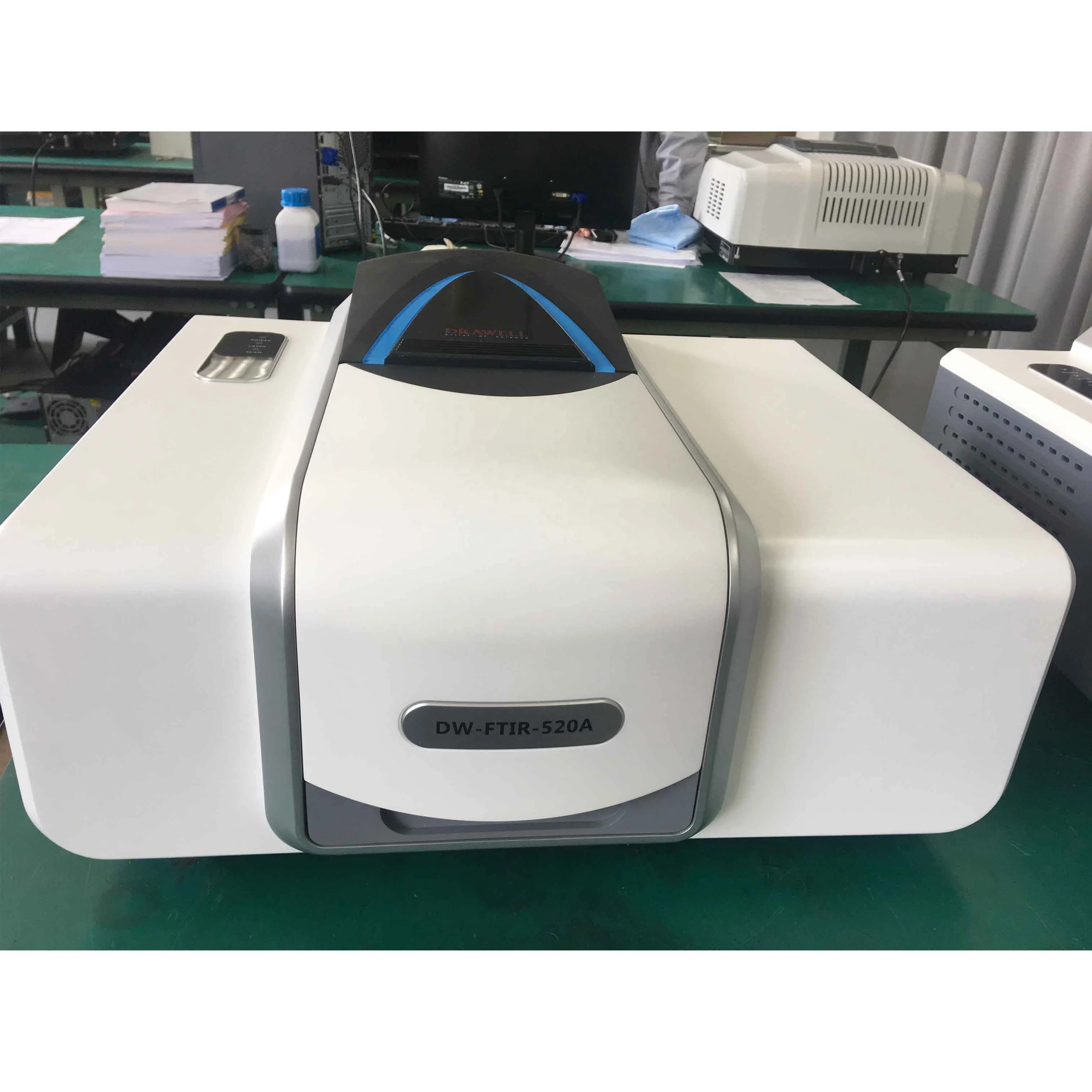  Спектрометр FTIR 530A