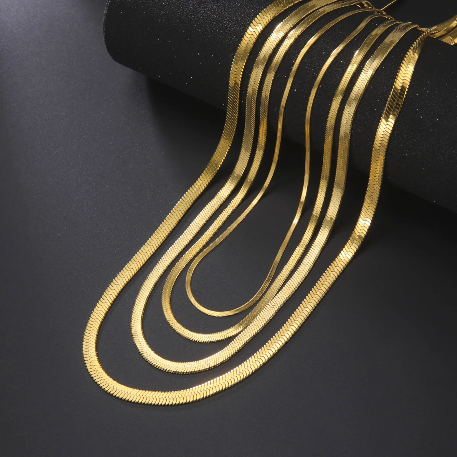 Fashion Jewelry Stainless Steel Flat Snake Chain In Gold Silver For Women Men Charm Fashion Snake Chain Necklace Hip-hop Jewelry