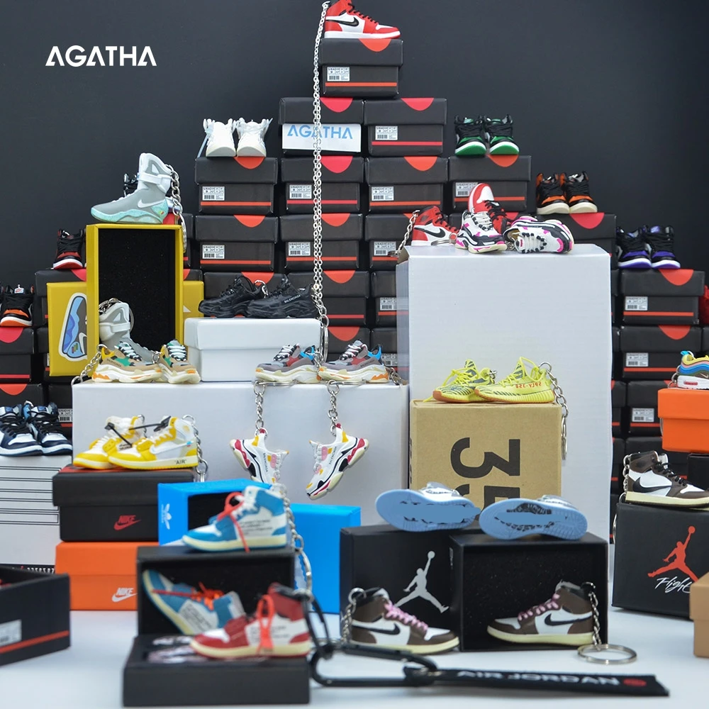 Ready to Ship Fashion Basketball Soft PVC Wholesale Shoe Keyring Mini Air Jordan 3d Sneaker Keychain with Box