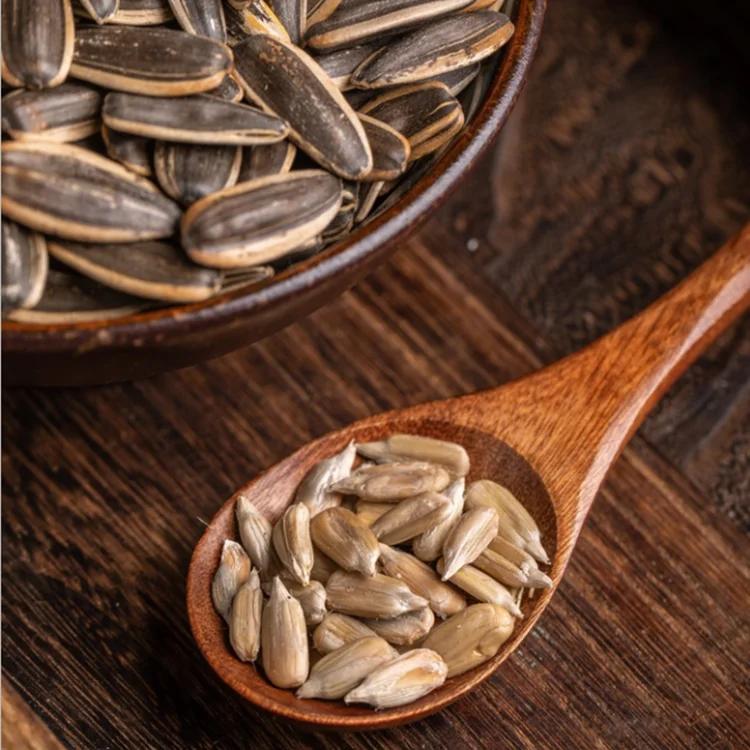  Азиатские популярные здоровые орехи закуска жареные черные семена подсолнечника закуски с различным вкусом