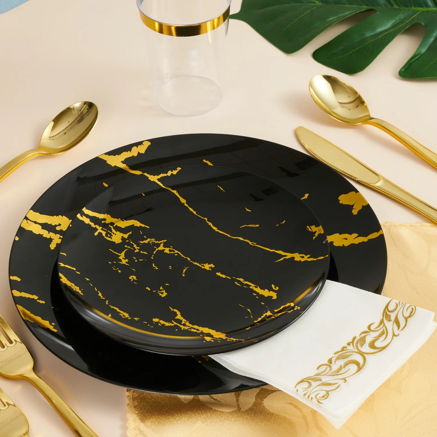 Modern marble pattern luxury wedding party plastic gold plate flatware cutlery dinnerware