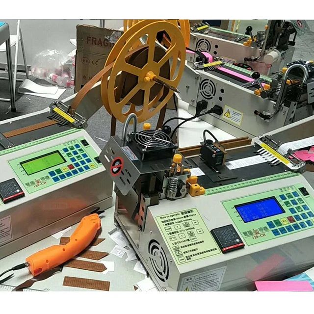 Factory price high quality computer  tape cutter hot&cold ribbon leather zipper fabric tape care label cutting machine