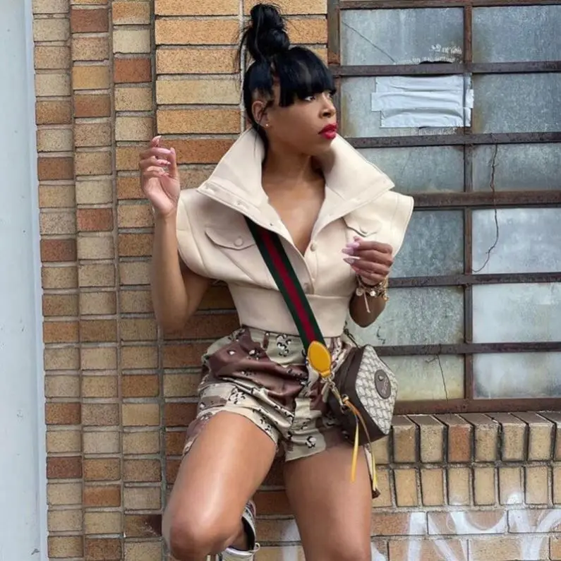 2021 Fall New Style Winter Stand-up Collar Jacket Air Layer Flying Sleeve Short Coats For Woman Fashion Coat