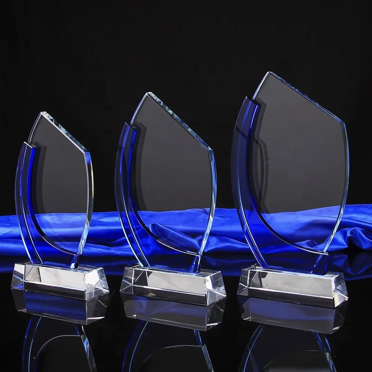 Guangzhou Wholesale Clear Blank Crystal Glass Award Trophy Custom 3d Laser Engraving Glass trophies medals plaques