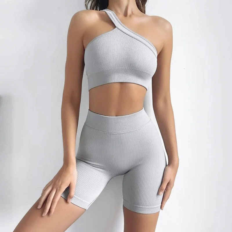 2022 New Arrivals One Shoulder Sportswear Sleeveless Crop Top Elastic Waist Shorts Two Piece Shorts Set Women Summer Casual