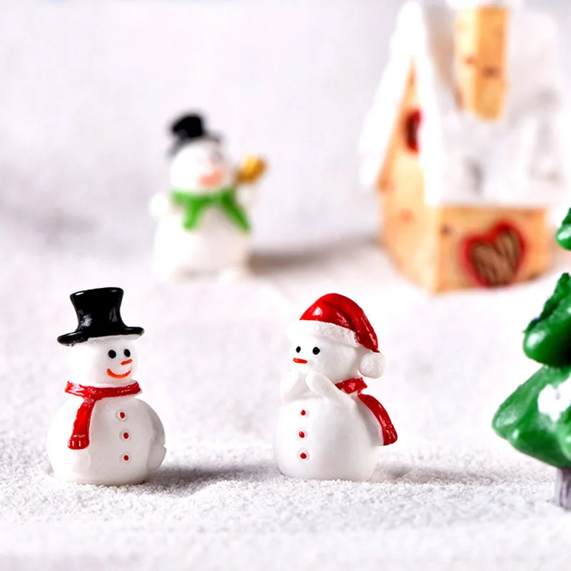 Christmas Tree Santa Claus Kawaii Snowman Miniature Resin Figurines Reindeer Terrarium Ornament,Gift DIY Supplies Room Decor