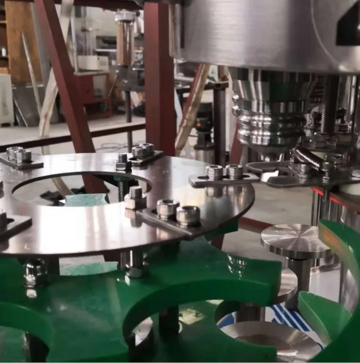 24 heads automatic equal liquid level filling machine low vacuum filling machine