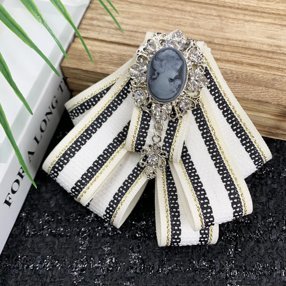 Оптовая продажа с фабрики, дешевый роскошный качественный Мужской комплект бабочек для свадьбы, вечеринки, самостоятельного завязывания, галстуки-бабочки с индивидуальным логотипом, галстуки-бабочки для мужчин