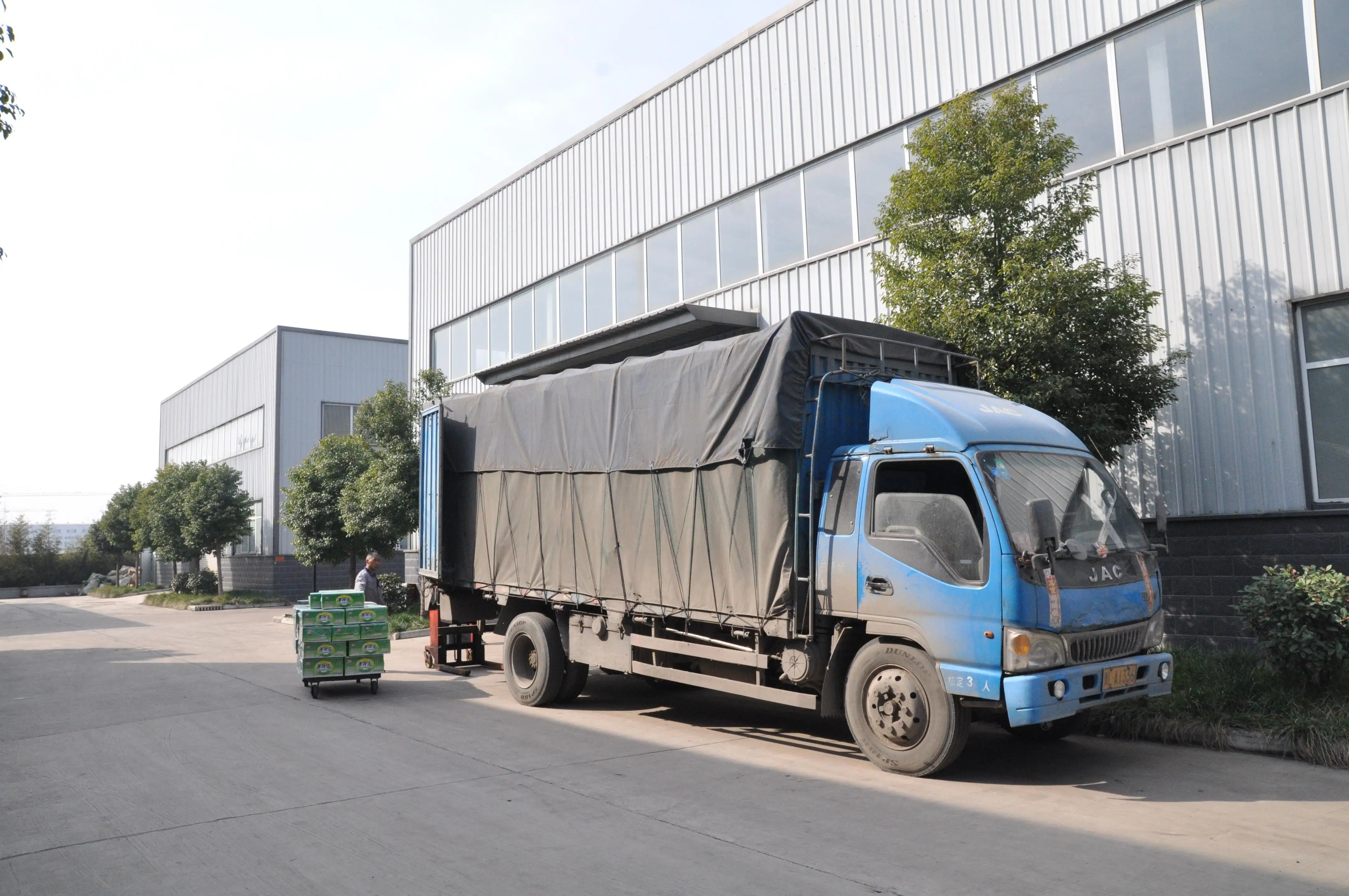 Factory wholesale kinds of foliar fertilizer for high yeild instead of top dressing humic acid 100% soluble Npk fertilizer