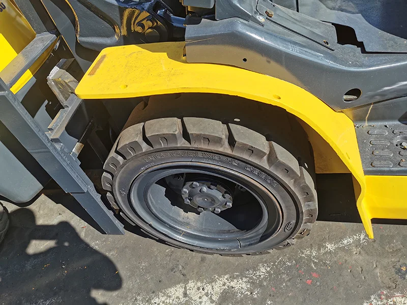 Original Second Hand 3 ton for Komatsu FD30 Forklift for sale Used  Forklift 3t 2.5 3.5 35 30 tonne diesel in stock