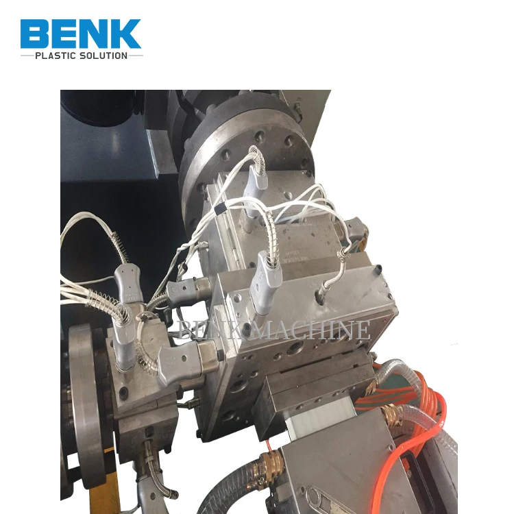 Wood Plastic Composited Product Making Machine/pvc Pe Pp Wpc Door Floor Decorative Profile Board Panel Extrusion Production Line