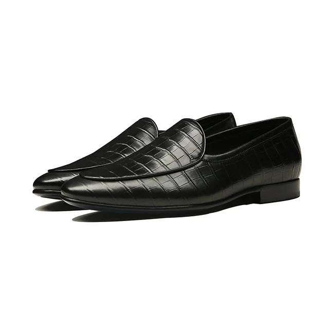 Factory wholesale Men Running shoes loafers comfortable insole made in black leather
