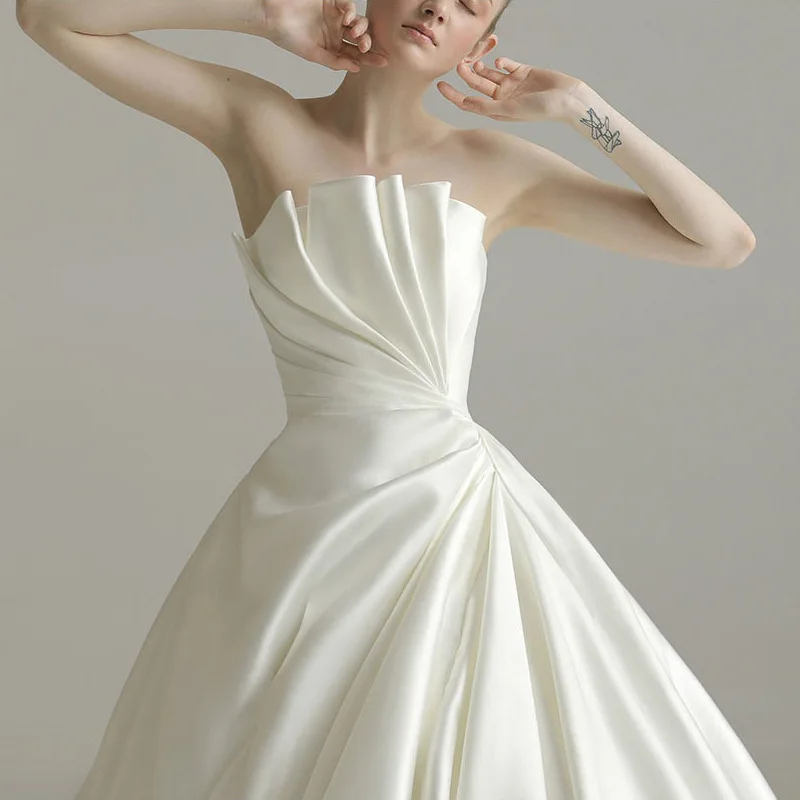 2022 New Luxury Wedding Dress, Bridal Gown Elegant Trailing Modest Wedding Dress/